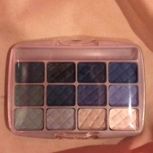 BLUE EYESHADOW PALETTE